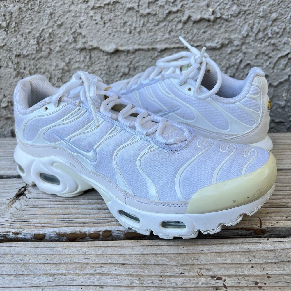 Nike Shoes Women Size 7Y Women Size 8.5 Air Max Plus GS White Metallic Silver